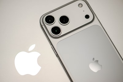 Apple demandada por desarrollador de aplicaciones por su Cámara de Continuidad