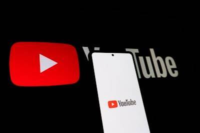 YouTube cerrará la sesión de menores de 16 años.