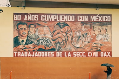 ¿Dónde se aloja el servicio de evaluación de modernización de legacy?