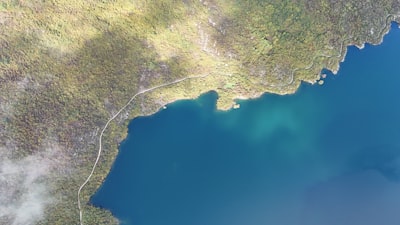 Vistas de lago materializadas: sintaxis y nuevas capacidades