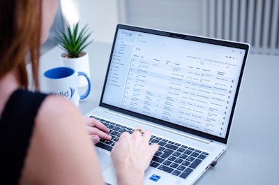¿Rapidez de resultados financieros con aplicaciones web?