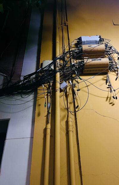 La FCC aprueba fusión Cox y Charter