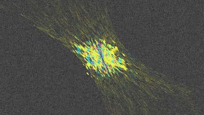 Maximización de influencia social en el espacio hiperbólico.