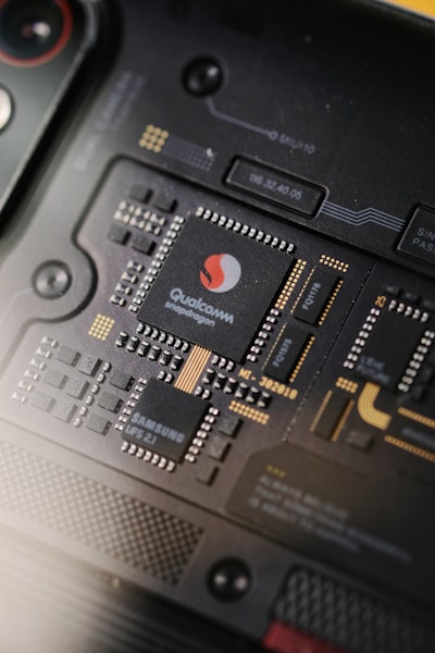 Qualcomm elige el peor momento para lanzar un portátil de 300 dólares