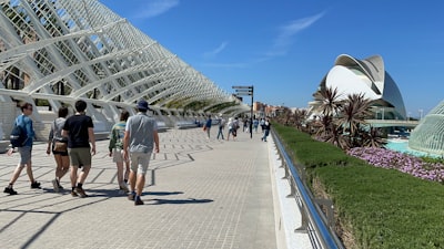 Escalar sin contratar más empleados en Valencia