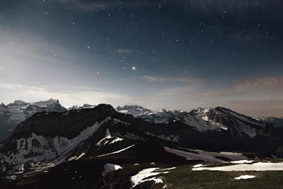  Alpine Linux 3.24 escala nuevas alturas con COSMIC