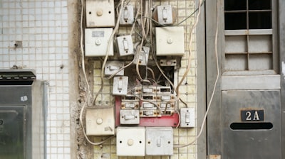 ¿Puede el software de gestión de trabajo para contratistas eléctricos ayudar a las empresas a ser más eficientes energéticamente?