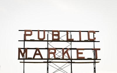 ¿Por qué deberían invertir las organizaciones del sector público en el desarrollo de aplicaciones de gestión personalizadas? Perspectivas de expertos