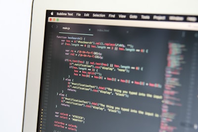 ¿Cómo funcionan las aplicaciones web en la práctica?