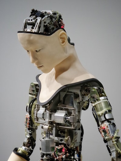 ¿Cómo automatizar procesos con el apoyo de la inteligencia artificial para promover la sostenibilidad y eficiencia?