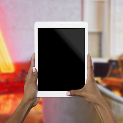 Desbloqueando un Mayor Potencial de Pantalla: Utilizando Pantallas Táctiles Grandes con tu iPad