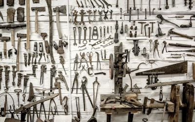 Cómo las empresas utilizan herramientas de IA para automatizar flujos de trabajo y escalar más rápidamente