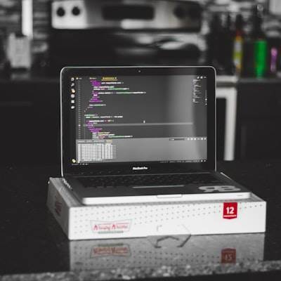 Implementación de modelos de lenguaje pequeños en tu computadora portátil (Paso a paso)
