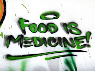  FAM-Bench: benchmark multimodal para alimentación como medicina
