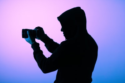 Metadatos de imagen maestra: EXIF para imágenes de IA, protección de privacidad y gestión de fotos