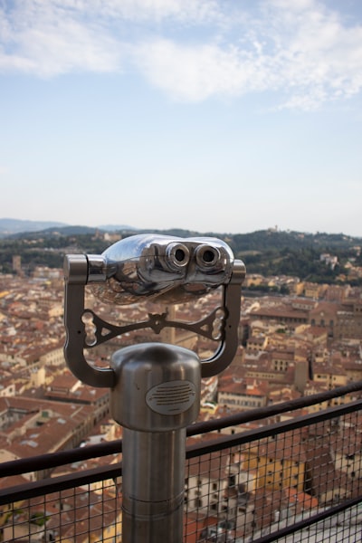 Por qué el comercio electrónico italiano debería considerar el conmutador virtual con inteligencia artificial en 2025