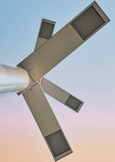 Inspección mejorada de las palas de turbina eólica mediante Tomografía Holográfica Adaptativa y Reconocimiento de Anomalías impulsado por Inteligencia Artificial