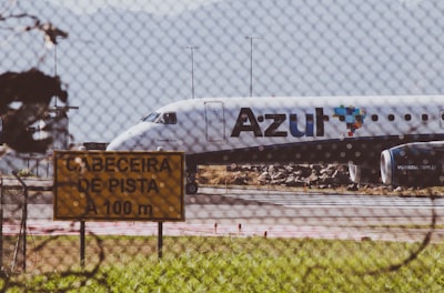 Zona de aterrizaje de Azure AI segura y compliante: marco de políticas e ideas recomendadas