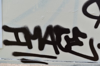 <trad> El chatGPT hace que las personas piensen que son dioses y sus familias están terrorizadas
  <\trad>