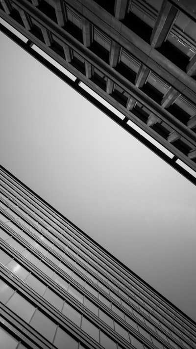 ¿Por qué es esencial una aplicación web para gestionar tu negocio en la era de la nube?