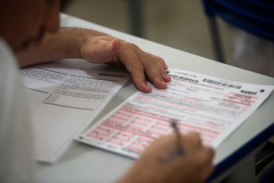 Encuesta sobre la Evaluación de Agentes basados en LLM