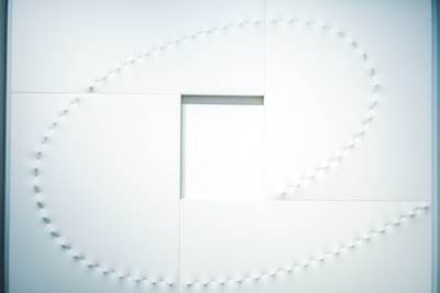 Mejorando la precisión de la clasificación de correos electrónicos de IA a través de la ingeniería de indicaciones