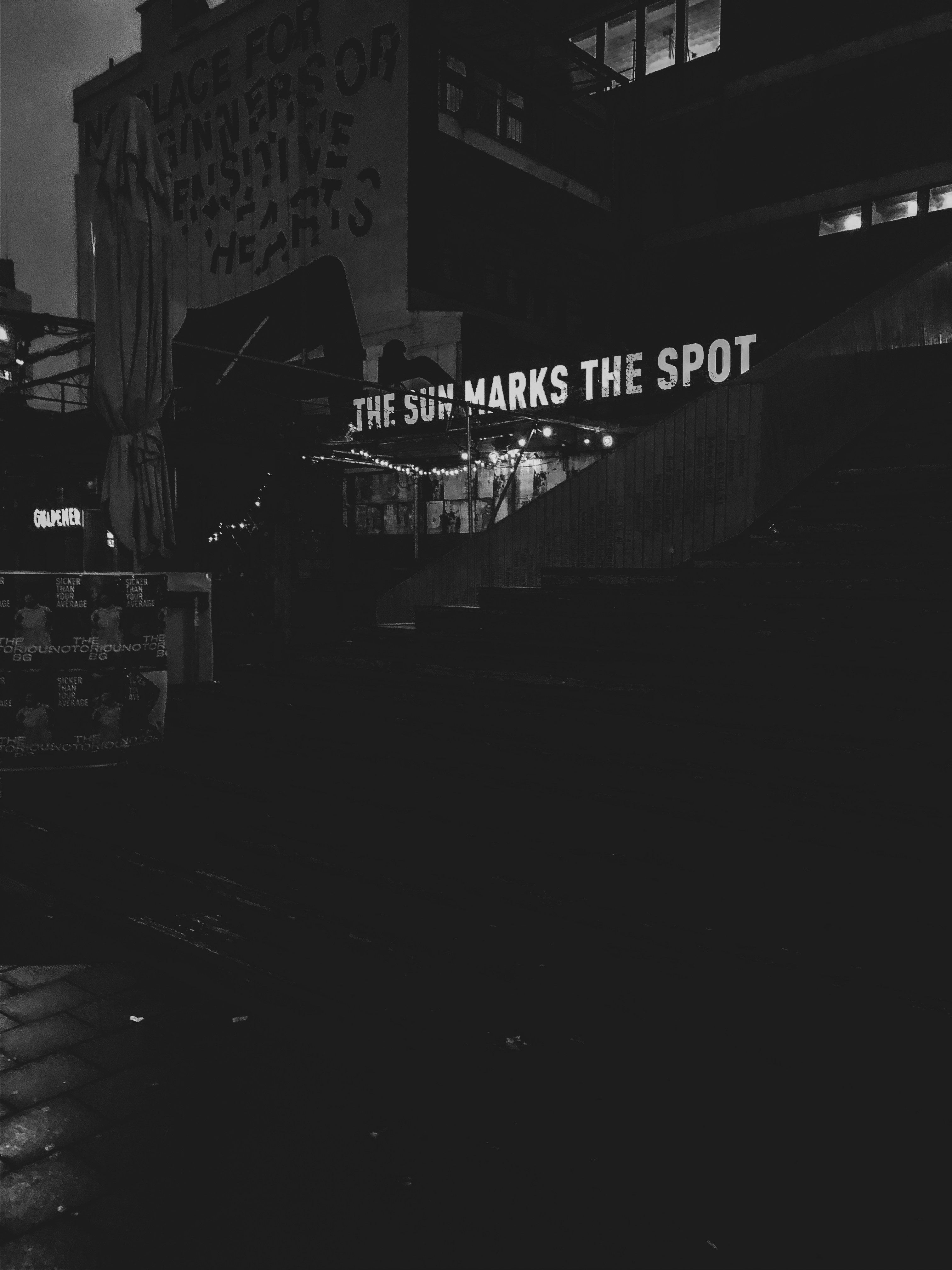 Vida en directo de Thee Marloes: Sobre (en KEXP)
