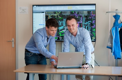 Principales 15 expertos en desarrollo de flujos de trabajo n8n en Lardero