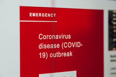 Ciclo rápido de desarrollo de IA para la pandemia de Coronavirus (COVID-19): Resultados iniciales para la detección automatizada y monitoreo de pacientes