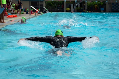 Una franquicia de escuela de natación con alas de agua ofrece potencial de ingresos todo el año