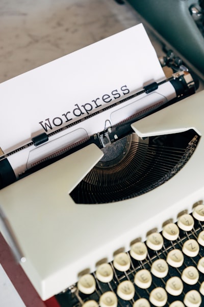 Guía definitiva sobre paquetes de mantenimiento para WordPress
