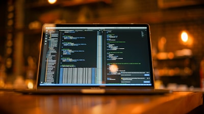 Enhancement del software con AI: Aumentando tus aplicaciones existentes, no reemplazándolasL