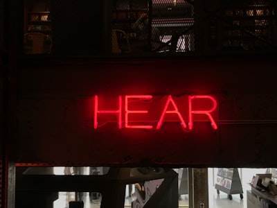Tus clientes competidores están hablando. La IA está escuchando. ¿Y tú?