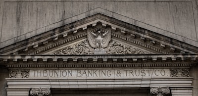 Modernización de los sistemas bancarios centrales: de la visión a la adopción