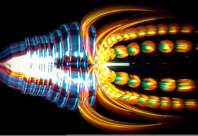 Energía cinética: qué es, cómo se calcula, tipos y aplicaciones reales