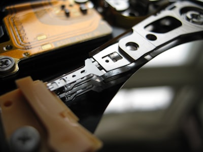 Detén la construcción de PCs 'All-SSD': por qué los discos mecánicos siguen siendo esenciales