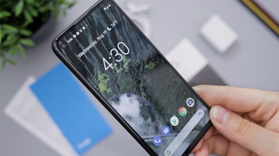  Los precios de los teléfonos seguirán subiendo, según CEO de Nothing
