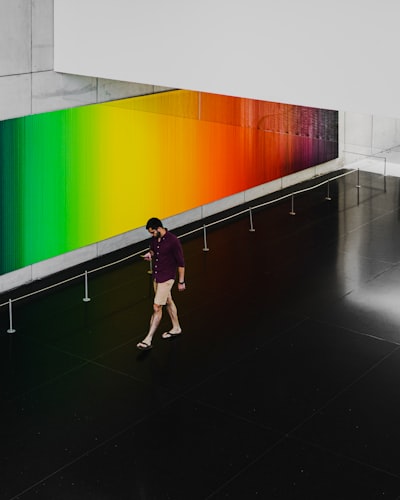 Por qué el Entrenamiento Espectral Escaso Podría Reemplazar a LoRA en la Optimización de Modelos de Inteligencia Artificial