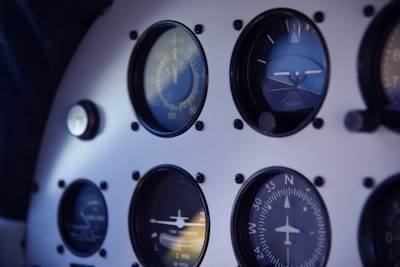 Gemini 3 Flash vs Gemini 3 Pro: Precio, Velocidad y Razones