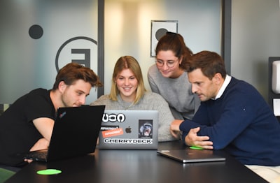  Intranet con objetivos de equipo y OKRs en Granada: Q2BSTUDIO 2026