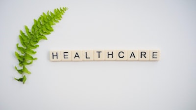 ¿Cómo automatizar recordatorios de citas en el sector de la salud para apoyar la sostenibilidad y la eficiencia?