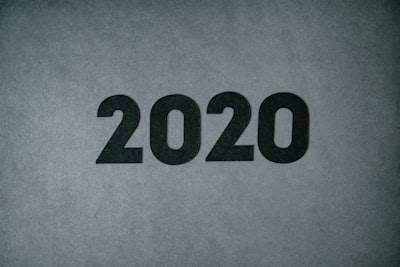 10 Ejemplos del Mundo Real de Agentes de IA en 2025