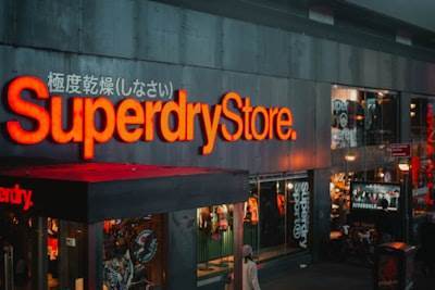 Revisa este artículo sobre Olvídate de las tiendas departamentales; las tiendas de autoservicio son la tendencia: entendiendo el cambio en el comercio minorista