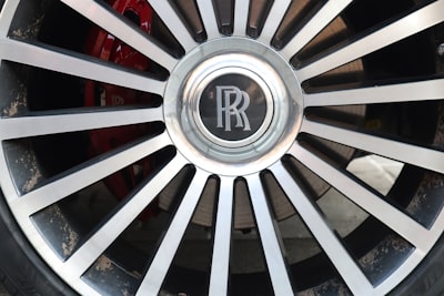 Obtén un ROI del 50% con la mejor empresa para el desarrollo de aplicaciones de gestión personalizadas