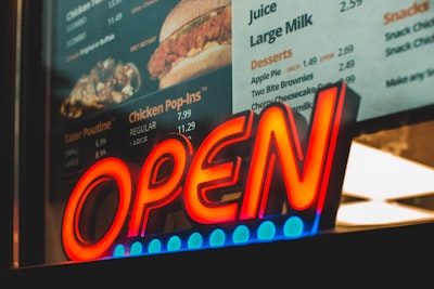 Open Source Comercial: Cómo es similar a vender hot dogs desde un carrito