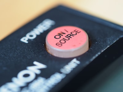 5 Ejemplos del Mundo Real de Control de Calidad en Acción