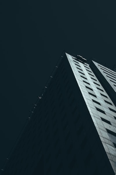¿Cuáles son los beneficios de invertir en una agencia de diseño web para la industria fintech?
