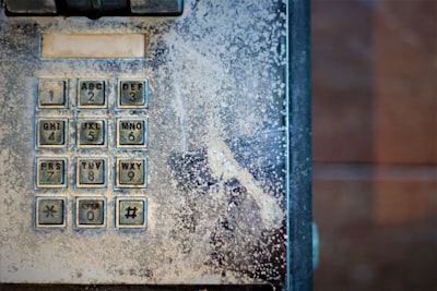 5 Errores Comunes al Usar una Central Telefónica Automática