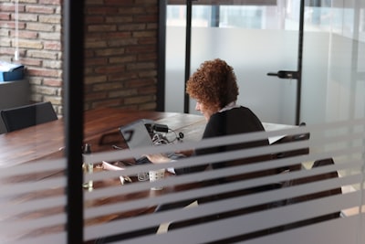 ¿Por qué las soluciones de software de gestión personalizadas para empresas son mejores que las soluciones listas para usar?