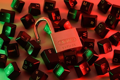 Historias reales de seguridad en ICS desde la trinchera